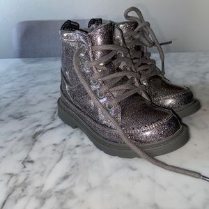 KIDS UGG ROBLEY BOOTS